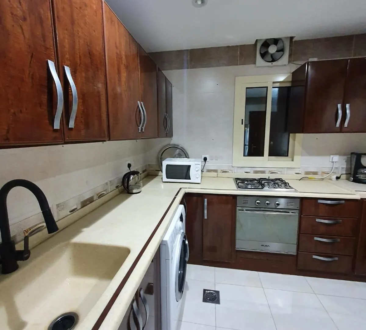 Alkhuzama Apartment Mecca